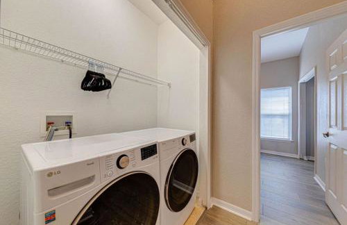 Open plan pool home sleeps 12 - Foto 16