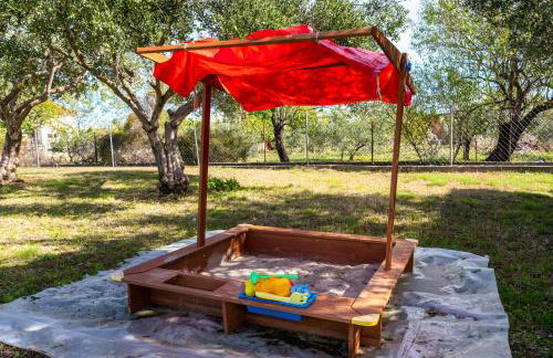 Spacious Holiday Home Joy with pool and playground, Suhovare - Foto 85