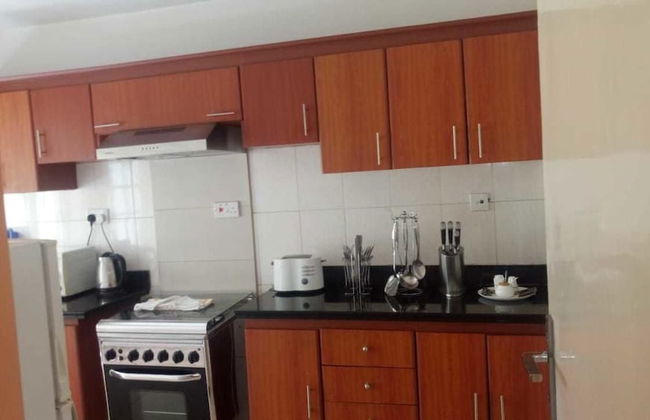 Pinnacle Court Apartments - Photo 11