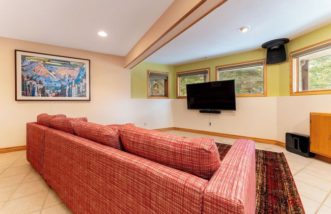 Mountain Chalet 2Min to Jasper Park Gate - Photo 14