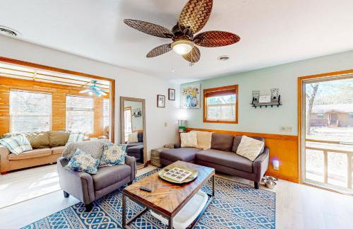 Relax at The Cove Waterfront Getaway - Foto 11