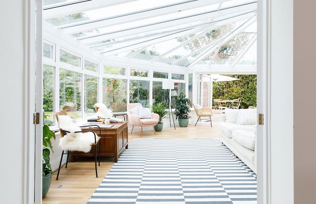 Stunning 5BR Home With Pool - 5 min to Beach - Foto 20