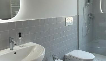 Ponente Blue Appartamenti, 8 - Foto 5, towels, Shower