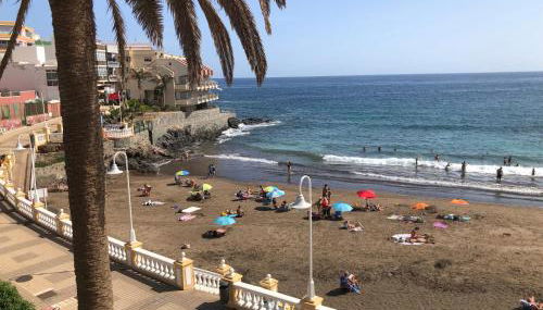 Espectacular en primera línea de la playa - Foto 4