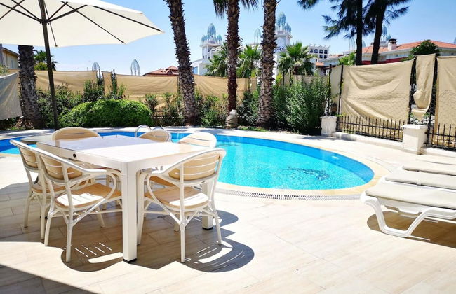 Exceptional Villa With Private Pool in Antalya - Foto 1