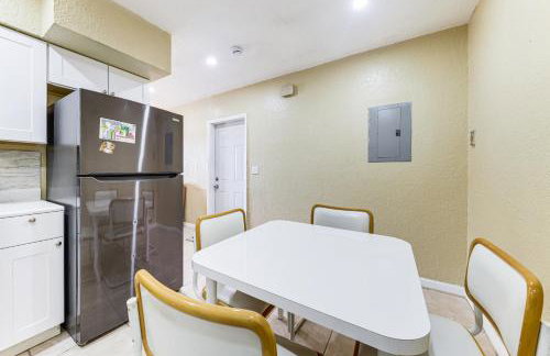 3 Mi to Dania Beach Pier Convenient Apartment! - Foto 9