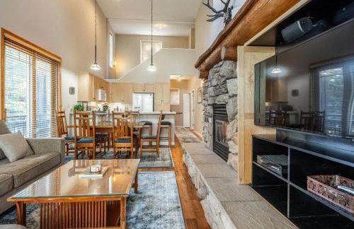 Mammoth Green #220 - Nearly Ski-In Ski-Out 3 Bedroom 2 Bath, Sleeps 8 - Photo 3