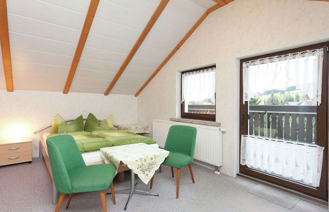 Family-friendly Forest Home - Foto 3