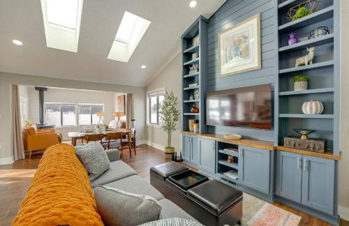 Hike, Fish and Golf Waterfront Gem on Camp Lake! - Foto 1