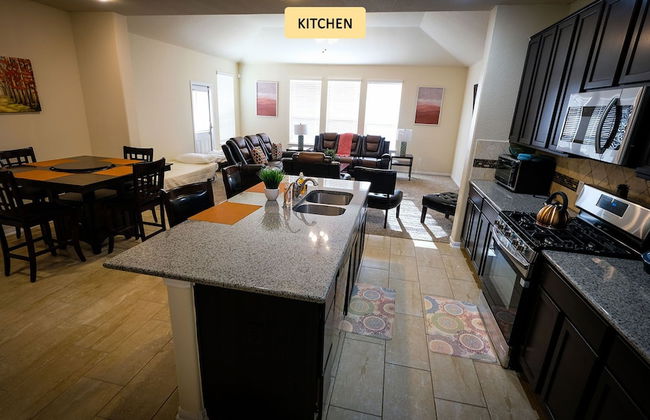 6Bdrm 2.5Bath 10Beds - Rosenberg - Foto 12