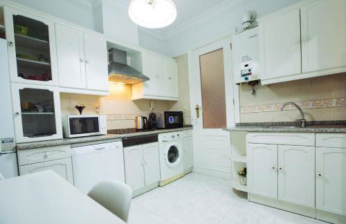 APARTAMENTO CENTRICO JUNTO ESTACION TREN Y AUTOBUS - Foto 4