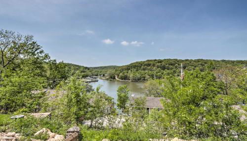 Lake Views, Fire Pit! Blue Cabin Ozarks Getaway - Foto 2