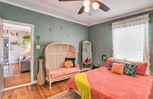 Stylish Woodfin Home with Backyard and Fire Pit - Foto 22