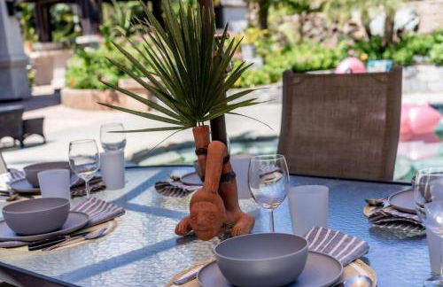 Resort style back yard heated pool and spa - Foto 53