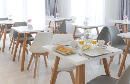 Hotel Defkalion - Photo 16