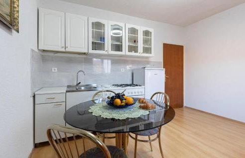 4 Bedroom Gorgeous Home In Gornja Brela - Foto 20