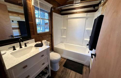 Incredible Lakefront Cabin for a Wonderful Family Adventure in Nature in Hemphill, Texas - Foto 20