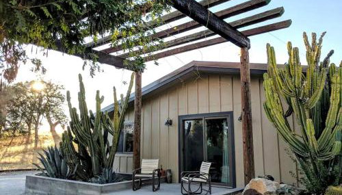 Eco-Friendly Vacation Rental with a Saltwater Pool Ideal for Weekend Trips from San Jose - Foto 1