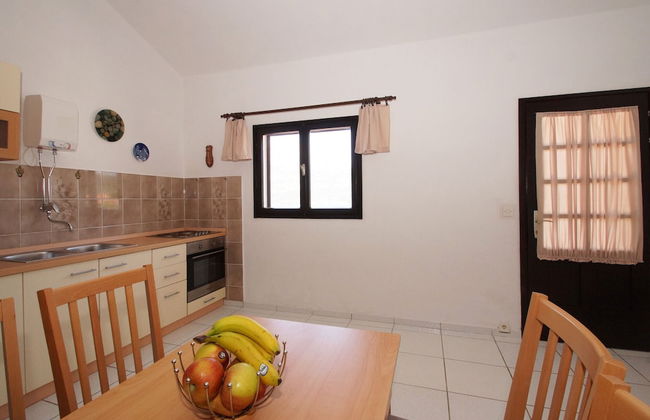 South Island Apartments - Photo 17