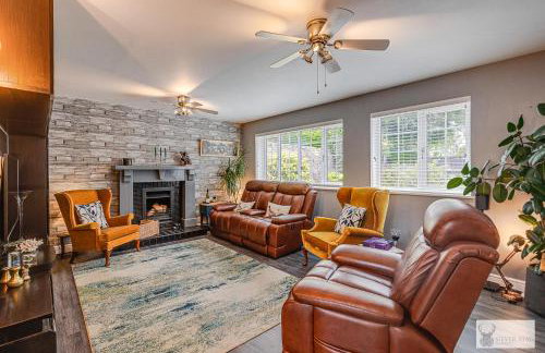 Silver Stag Properties Large 4 bed Property - Photo 30