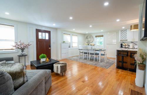 Elegant 4BR Home Yard 4 Parking in Dedham - Foto 4