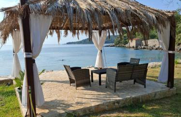 Olive Garden Beachside Hideaway - Photo 31