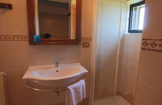 Spacious Tuscan Farmhouse - Foto 16