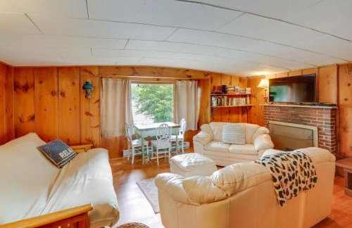 Rustic Berkshires Cottage at Lake Buel with Kayaks! - Foto 3