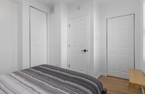 Lawrenceville Central !4 Quiet and Stylish One Bedroom Apartment with Free Street Parking - Foto 3