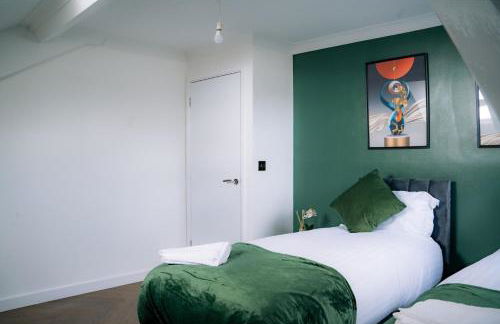 Stylish Luxury 2-Bed Newly Renovated flat - Foto 39