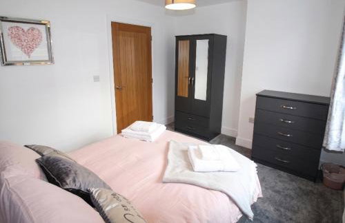 2 Bed Bungalow - Parking - New Build - High End Furnishings - Wheel Chair Accessible - Large Enclosed Garden - Dog Friendly - Foto 11