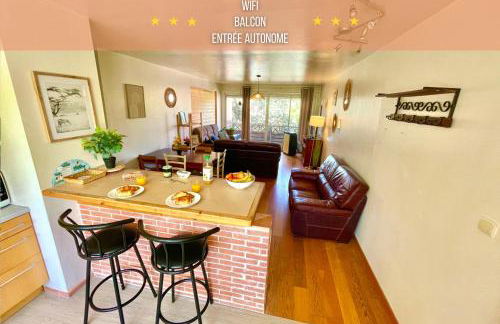 " Douceur Jasmin " Balcon - 7 pers - Wifi - TV - Foto 1