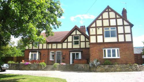 Arden Hill Farmhouse - Hot Tub, Snooker Table, Sleeps 16 - Foto 1