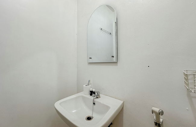 Comfort Studio (No Kitchen) At Tamansari Prospero Sidoarjo Apartment - Foto 14