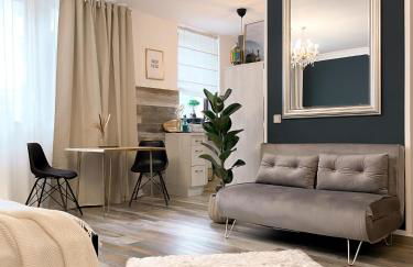 New Deluxe Studio Apartment in quiet back house - Foto 13