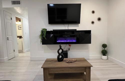 Cozy Little Villa in the Heart of Cocoa POOL HOUSE - Foto 38