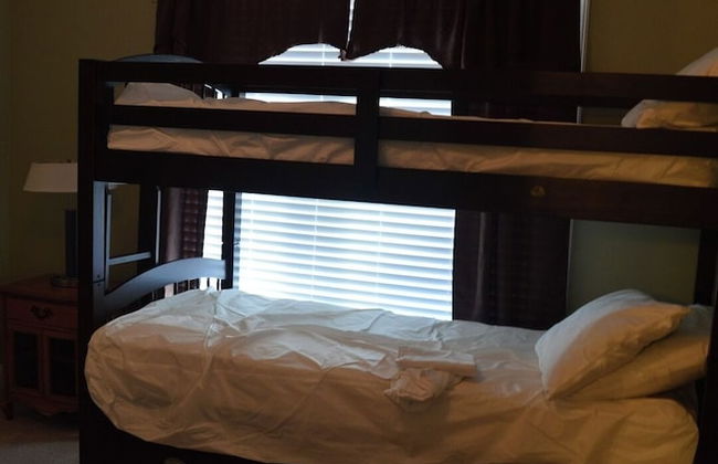 5 BR House Lake Retreat w/ Hot Tub, Sleeps 12 - Foto 11