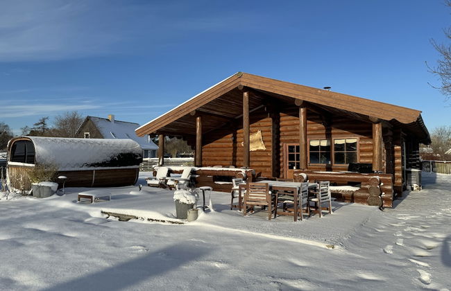 Fjordhygge, Cozy Log Retreat Near Sea & Forest - Sauna & Outdoor Living - Foto 53