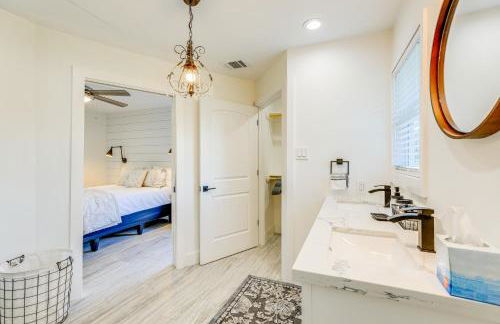 Bright Wallis Cottage with Pergola and Grill! - Foto 16