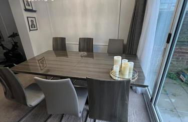 Lovely 3 bedroom house in Borehamwood . - Foto 12