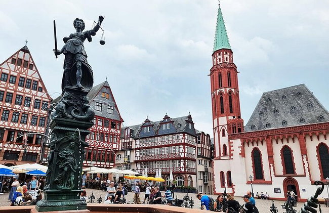 Rally privado de audiolibros en la ciudad alrededor del Frankfurter Römer - Foto 11