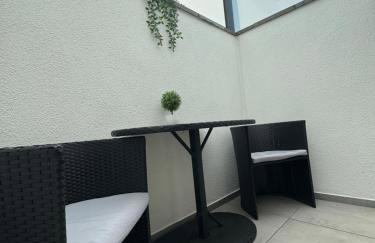 New Modern SelfCheckin PublicFreeParking HighSpeed Wifi KingSizeBed - Foto 5