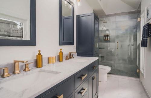 The Blue Sapphire 3BR 3BA Luxury Lakefront Home on Mineola Bay Stunning Views on Chain O Lakes - Photo 38