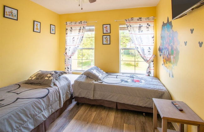 Private Screened Splash Pool Overlooking Tranquil Lake Right Beside Disney World by Florida Dream Homes - Foto 3