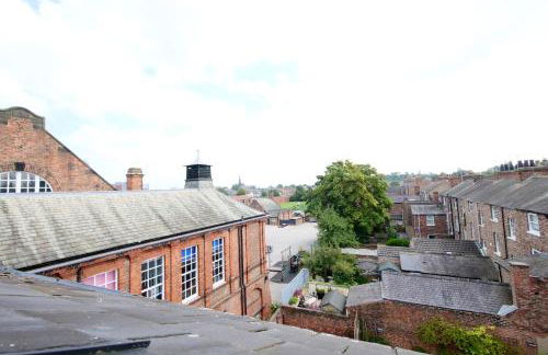 Apartment 11 Bluebridge with Free Parking - Photo 31