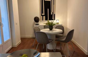 Stylish & Cozy 1BR Steps from Royal Palace | By Airnest - Photo 10