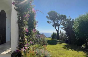 Villa with private pool, amazing sea panorama and private garden - Foto 51