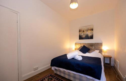 Steps from Old Trafford - Modern Manchester Stay - Foto 21