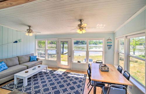 Lakefront Wisconsin Cottage with Dock and Hot Tub! - Foto 9