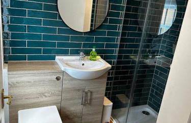 Grammar School Yard Four Bedroom Free Parking - Foto 33